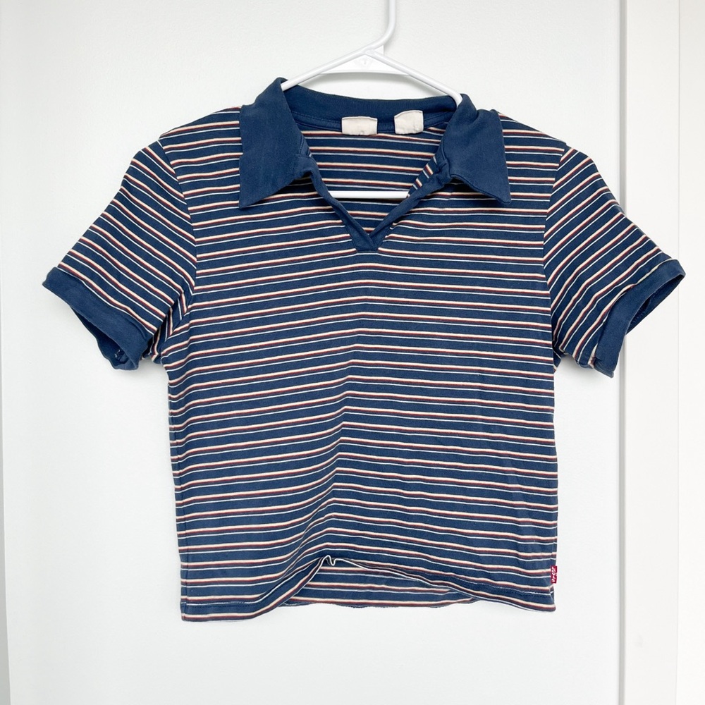 Levi’s collared crop top